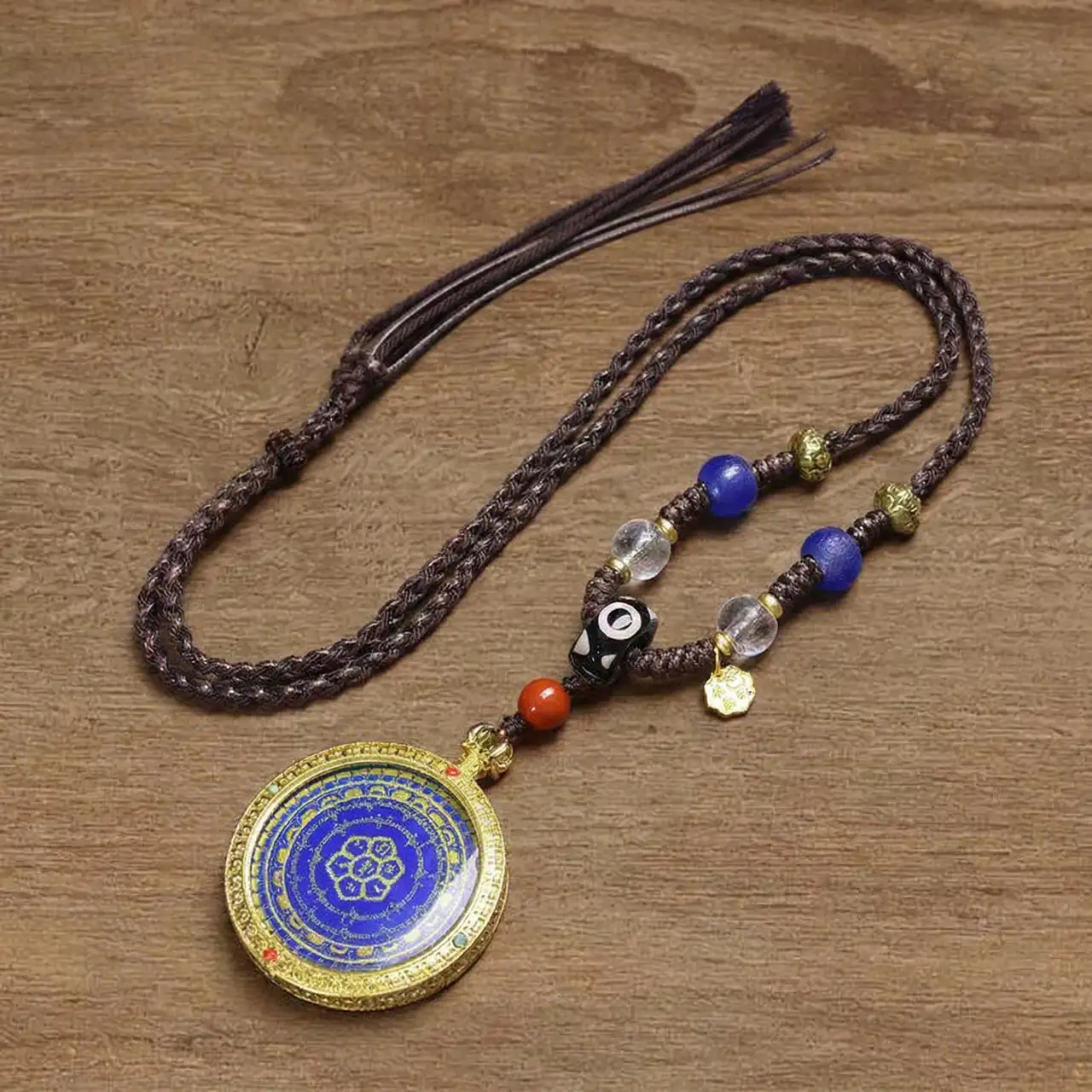 Tibetan Buddhist Amulet Necklace for Men Women, Hand-Woven Rope with Six-Syllable Mantra Thangka Pendant, 44mm Religious Protection Jewelry, Meditation Prayer Beads, Spiritual Zen Gift for Luck